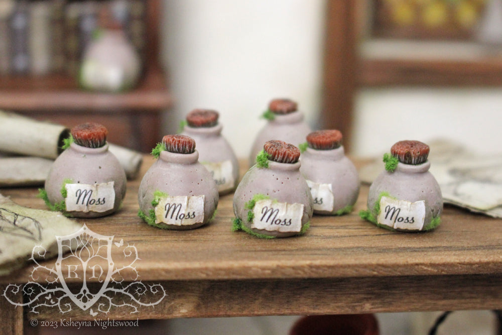 Potion Bottle - Moss Pot